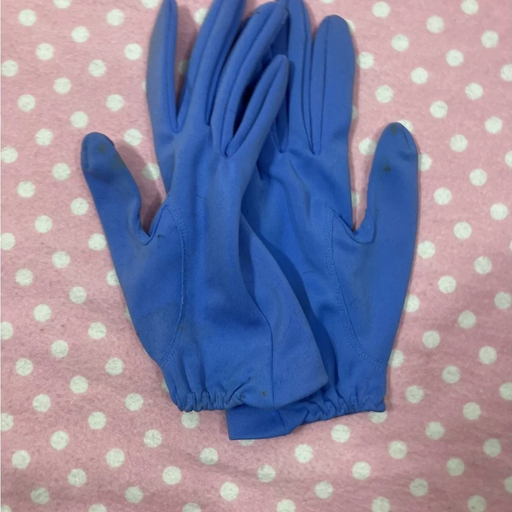 Vintage lavender gloves 1950’s